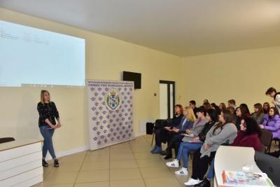 Випускниця ЧДТУ поділилася зі студентами спеціальності &laquo;Переклад&raquo; історією успішної кар'єри